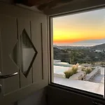 Aegean Breeze House Casa de Férias Páros